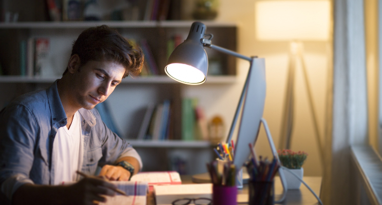 5 beneficios de estudiar una Maestría para profesionalizarte